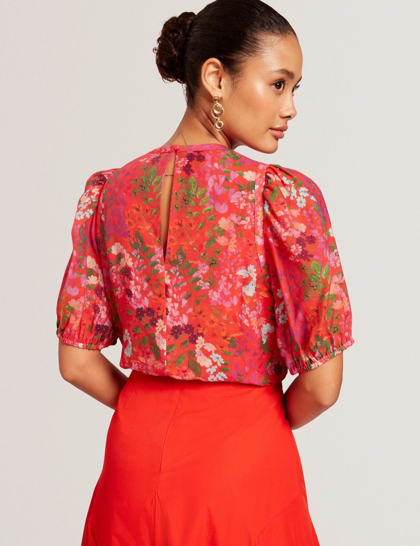 HAHTIE | RED