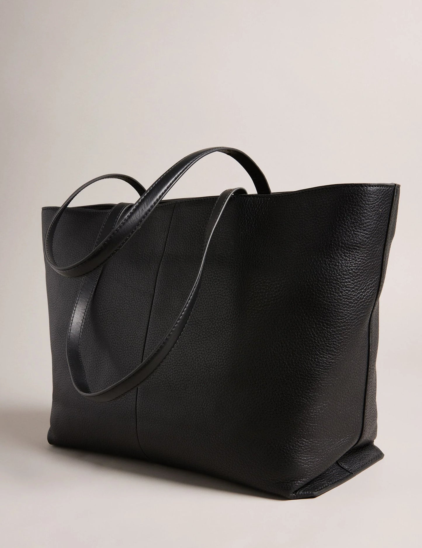 NISH | BLACK