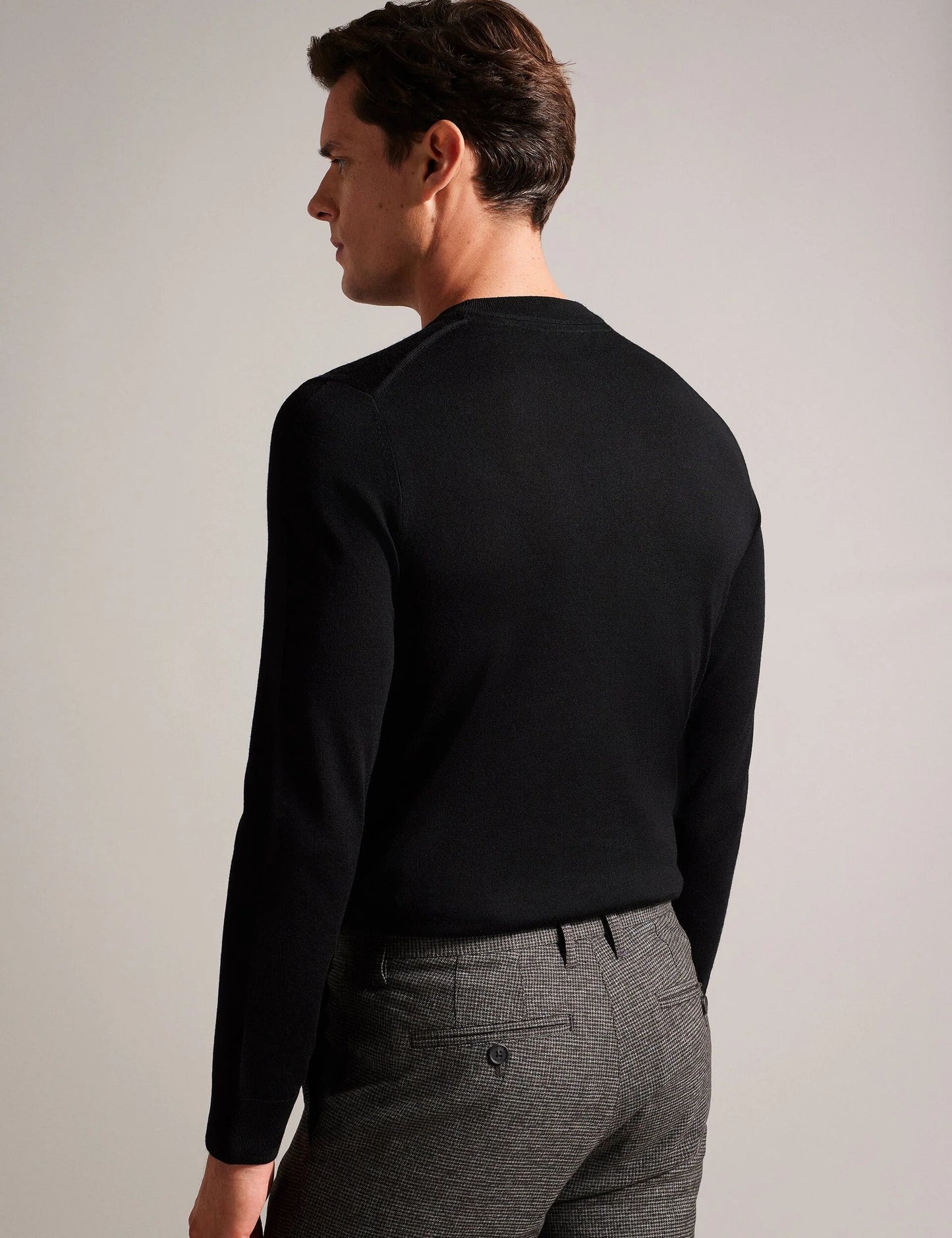 CARNBY | BLACK
