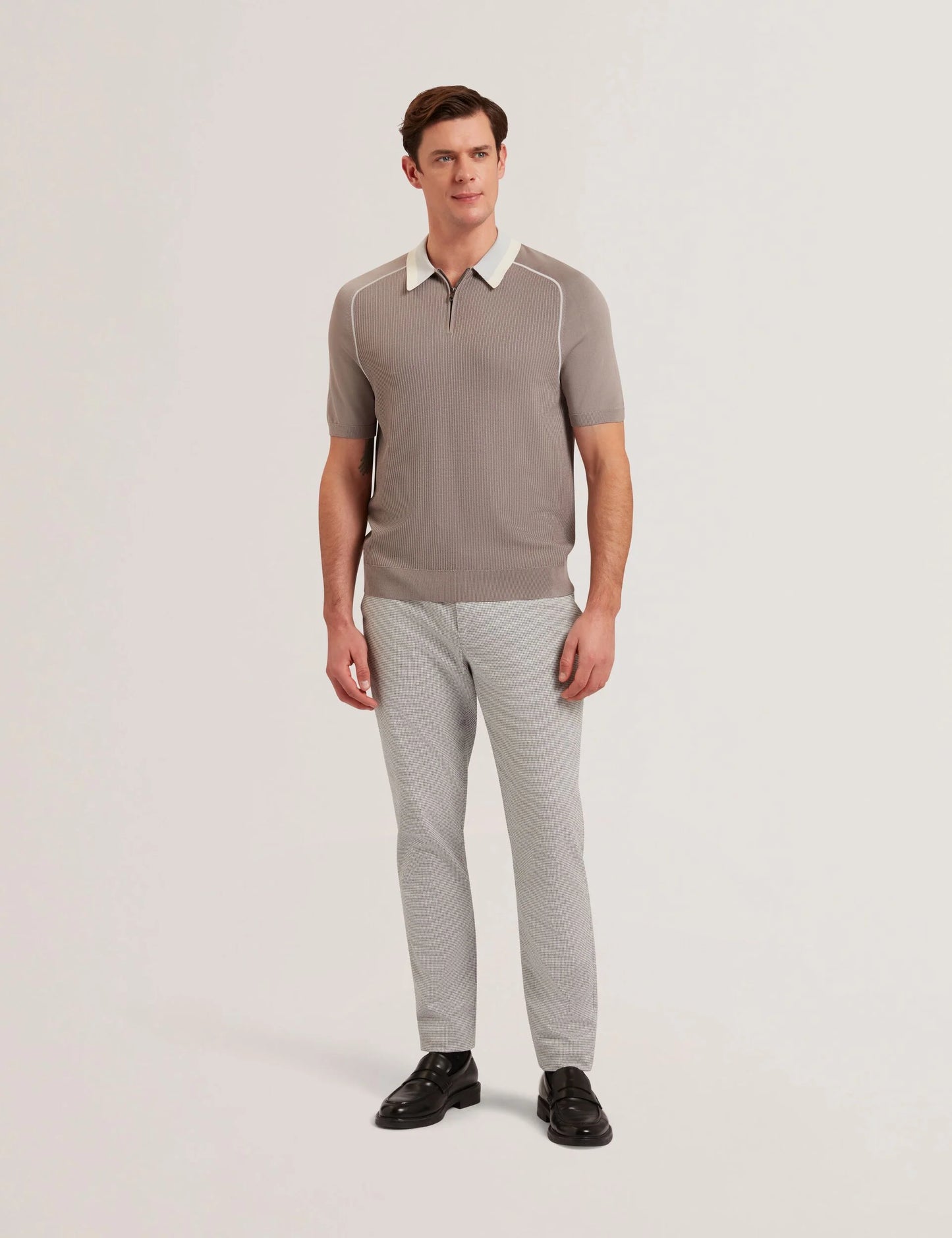 PAXTO | GREY