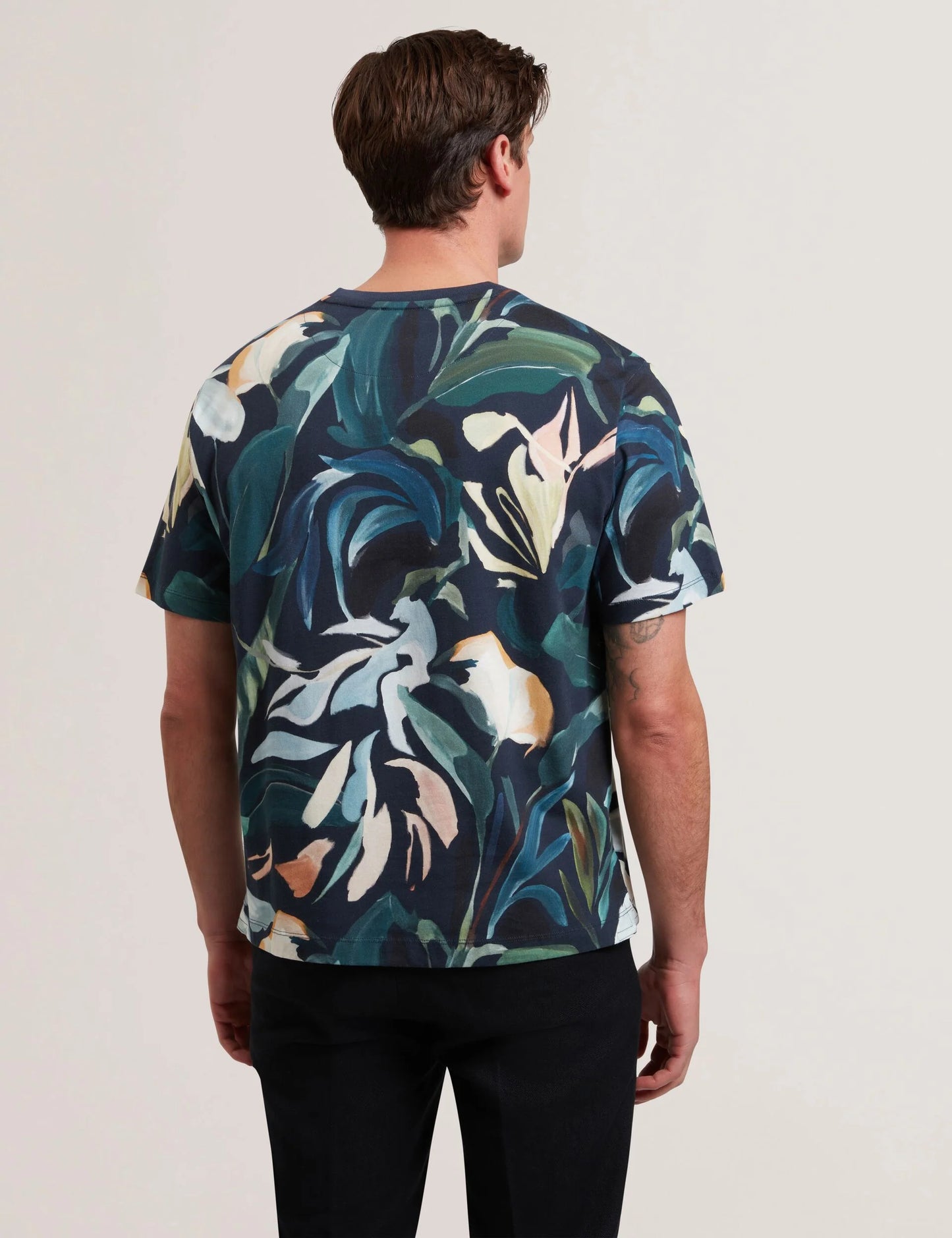 ALMOI | BLACK