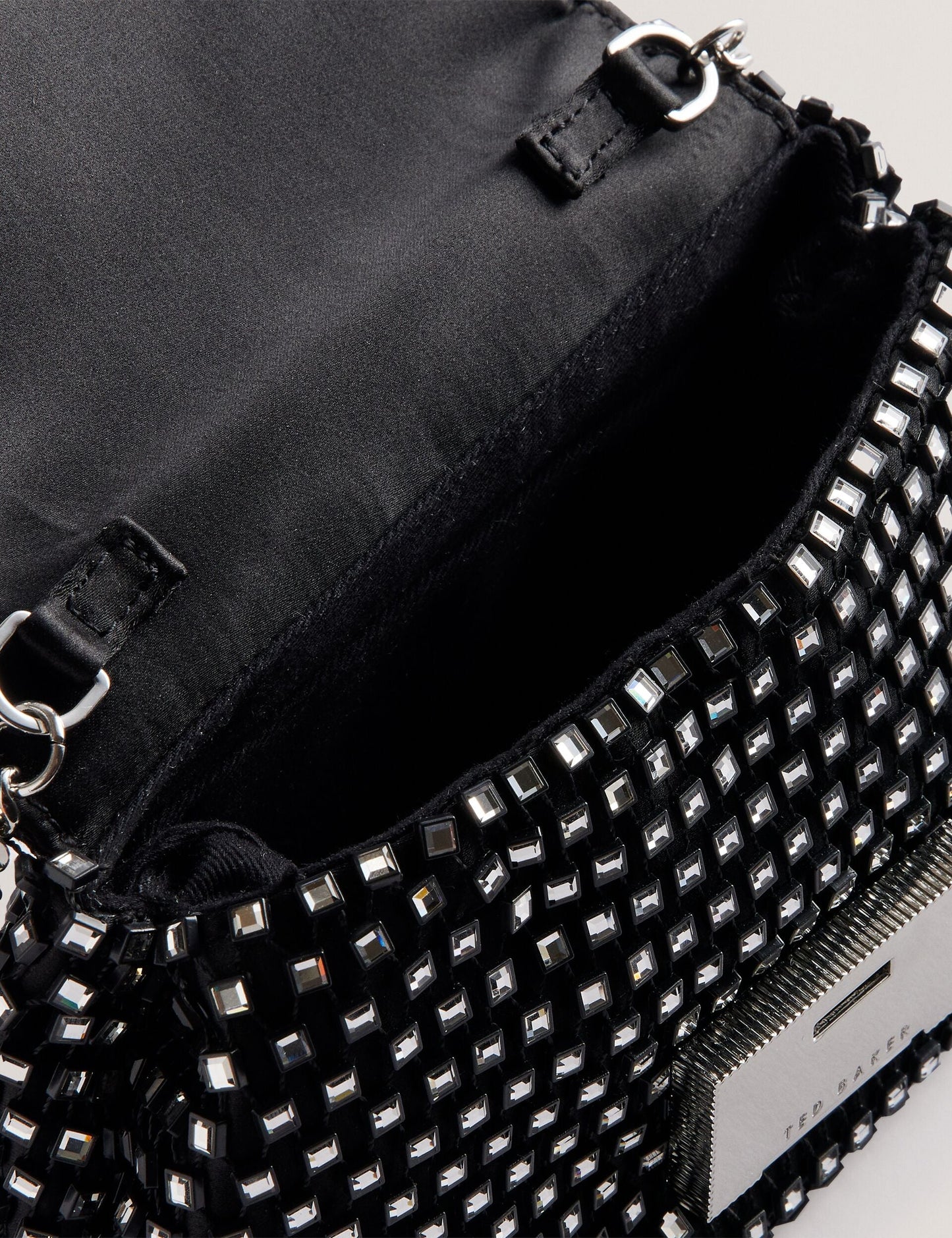 GLITSZI | BLACK