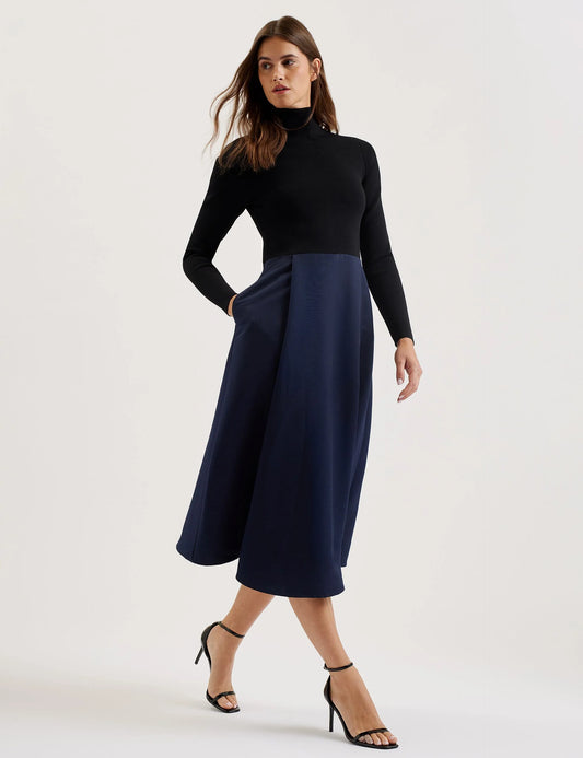 CHIRA | BLACK