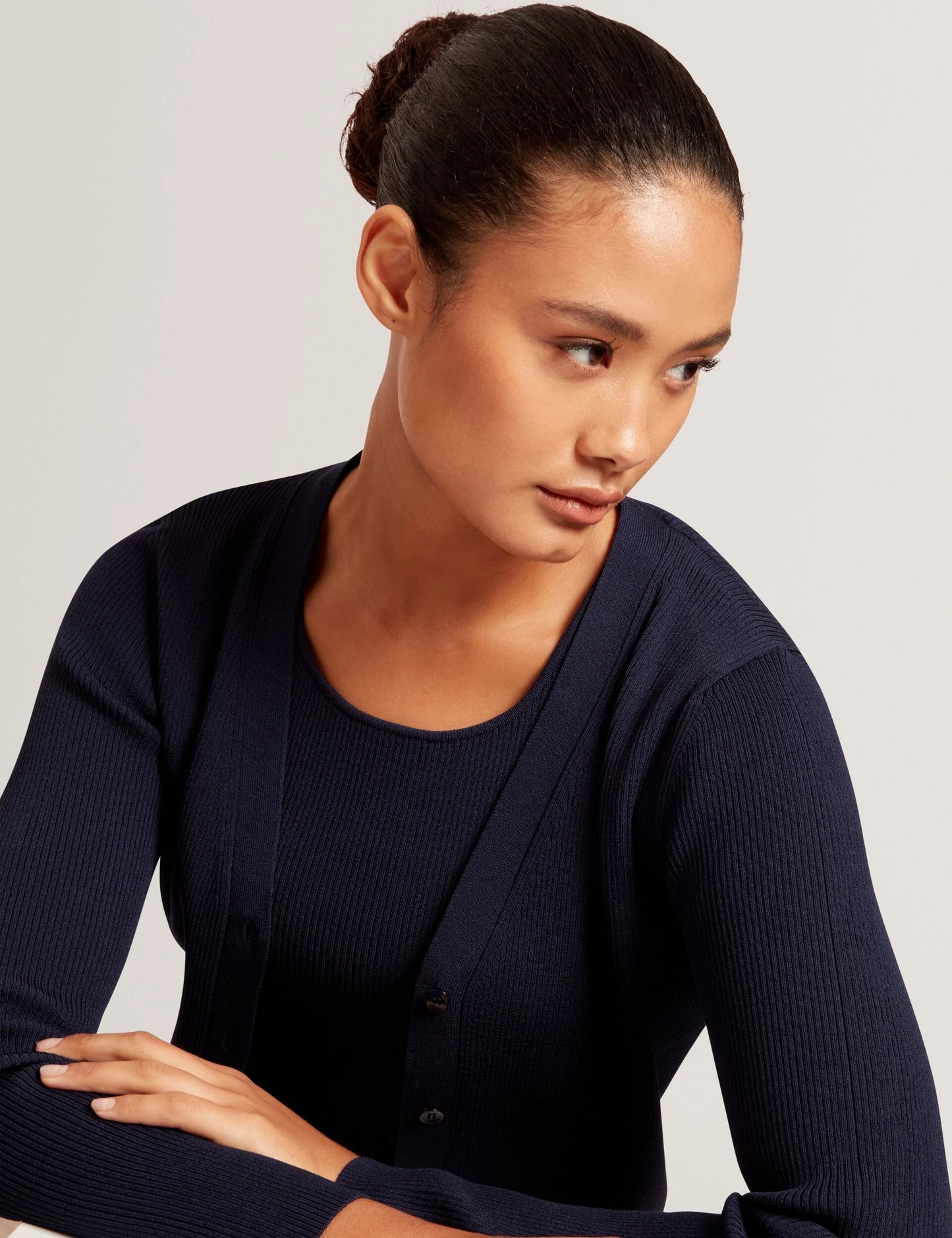 V-NECK CARDIGAN WITH RIB | CLASSIC NAVY