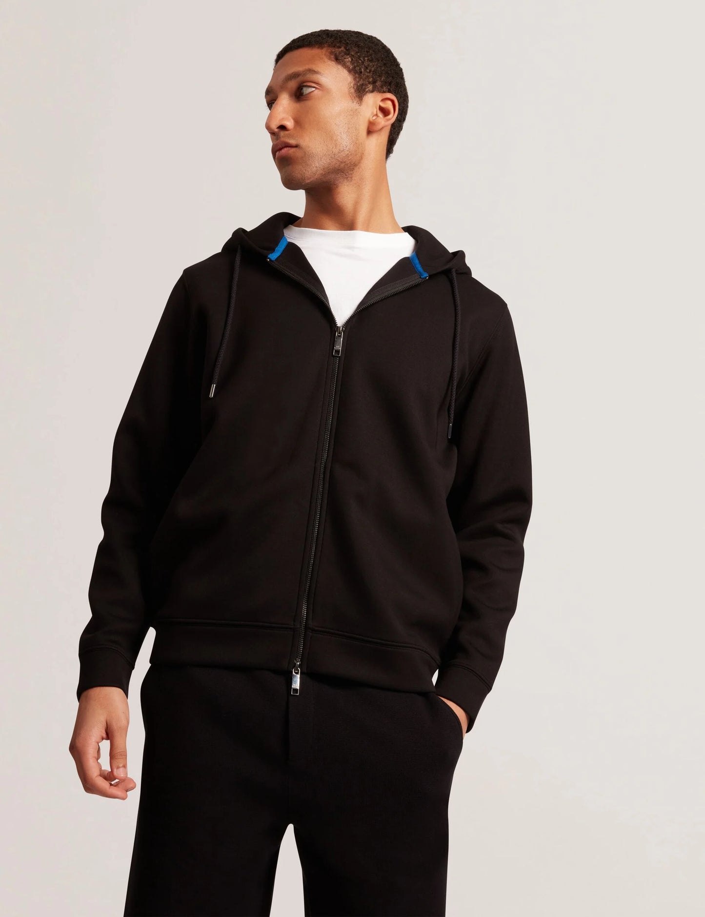 EPIO | BLACK
