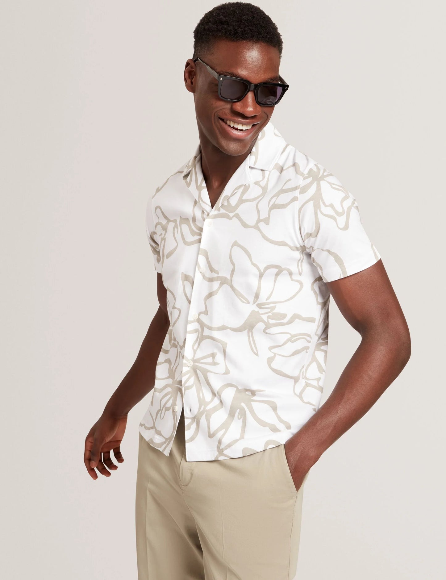 CLAUB | WHITE