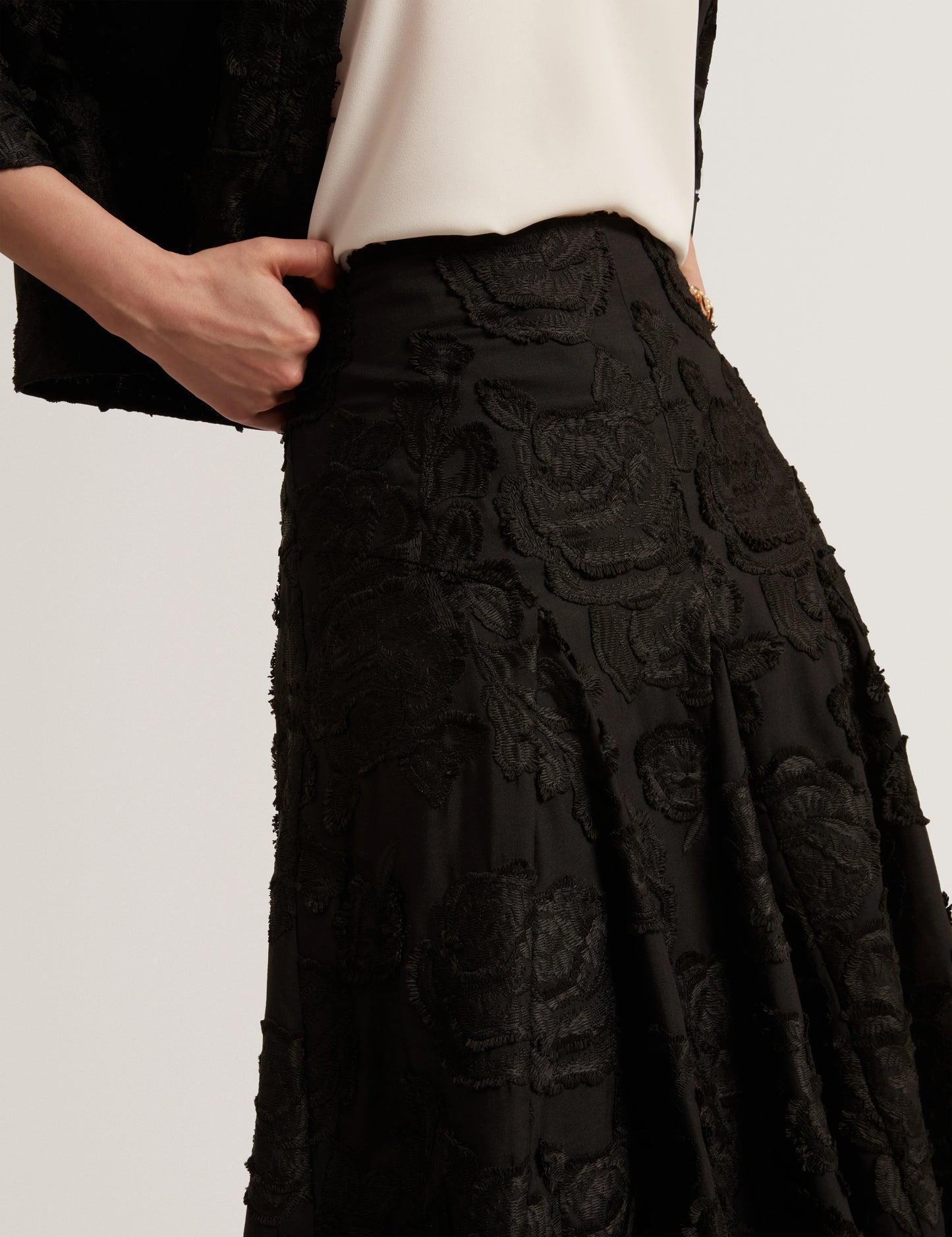 ECCRINA | BLACK