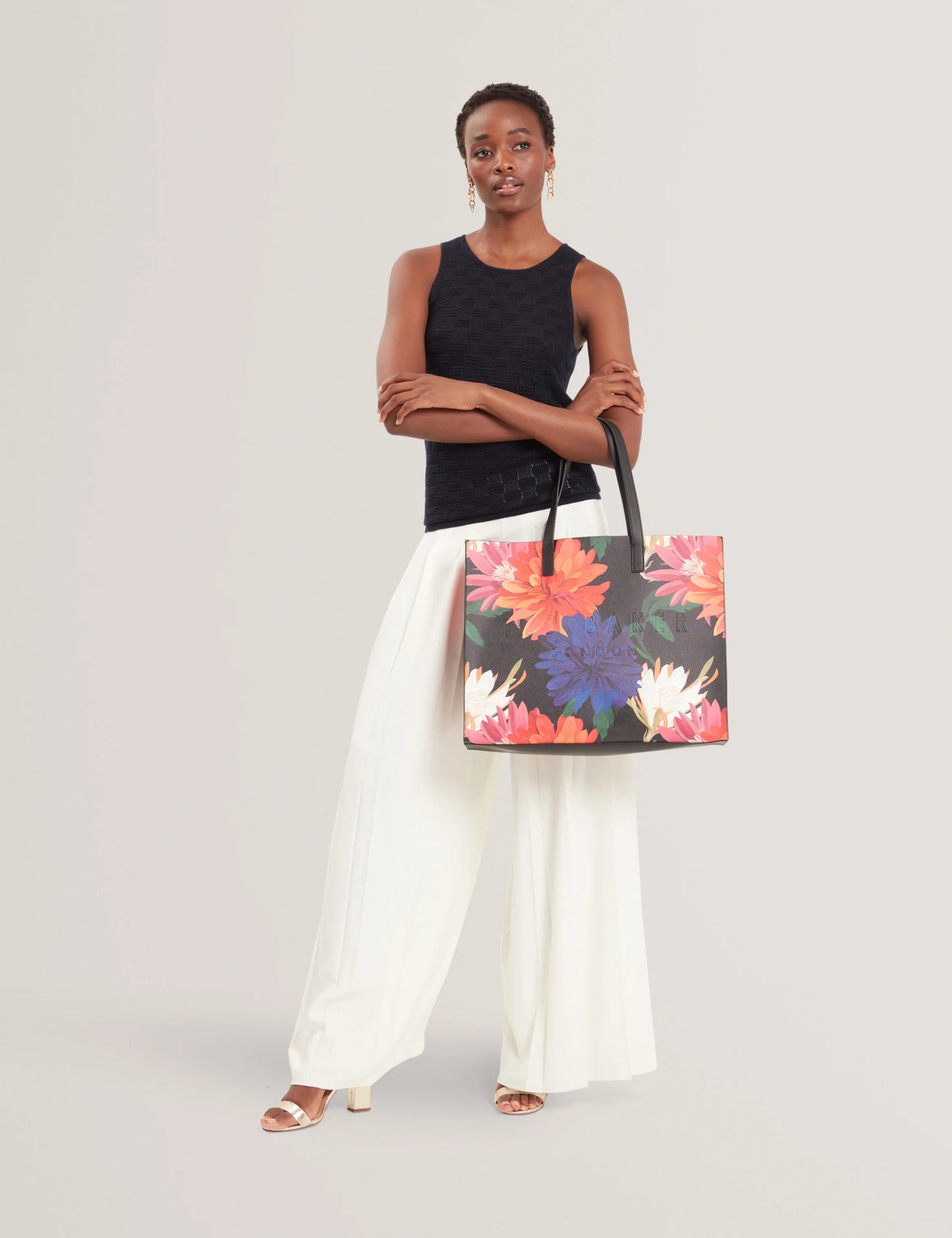 AMARDI | BLACK