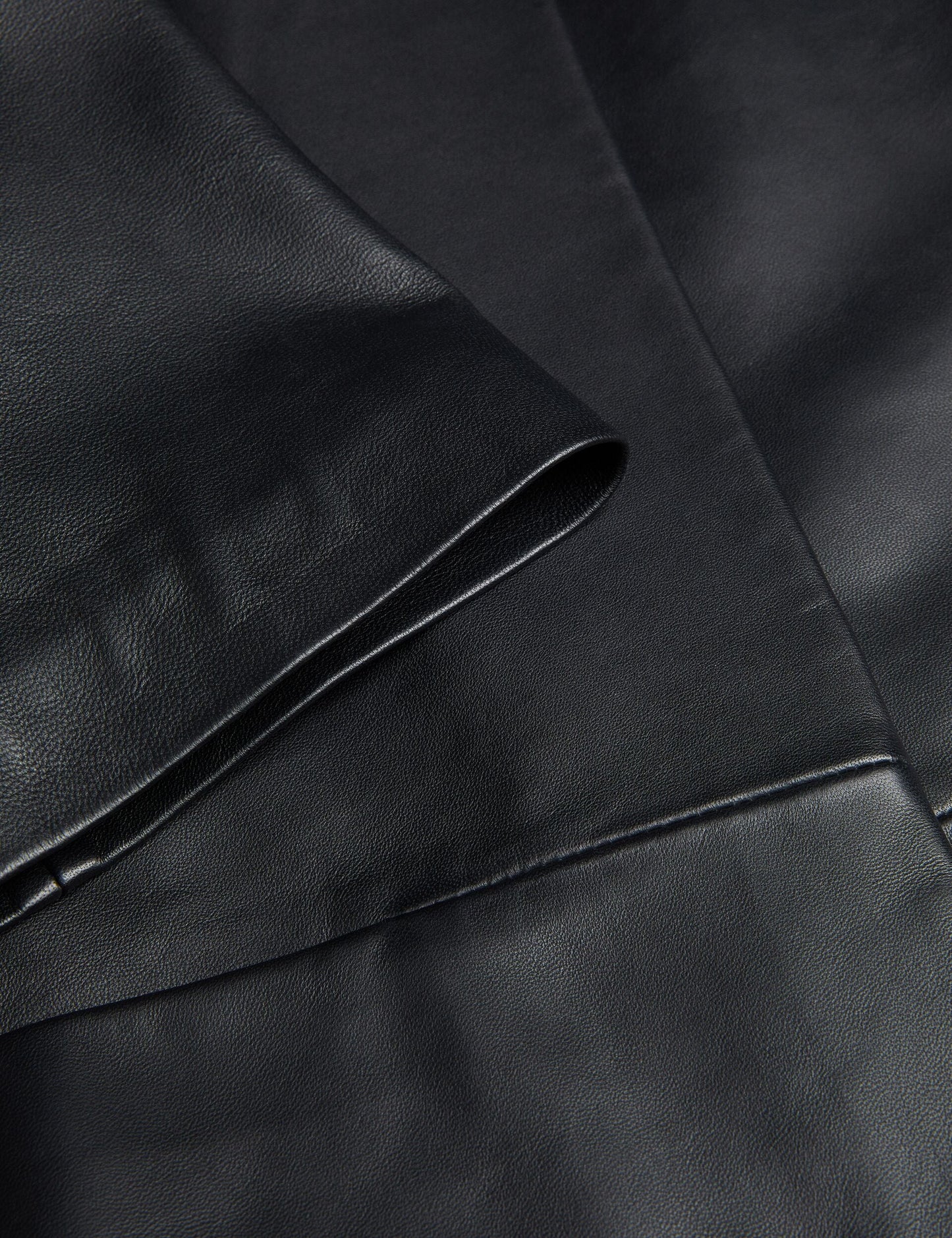 OBINO | BLACK