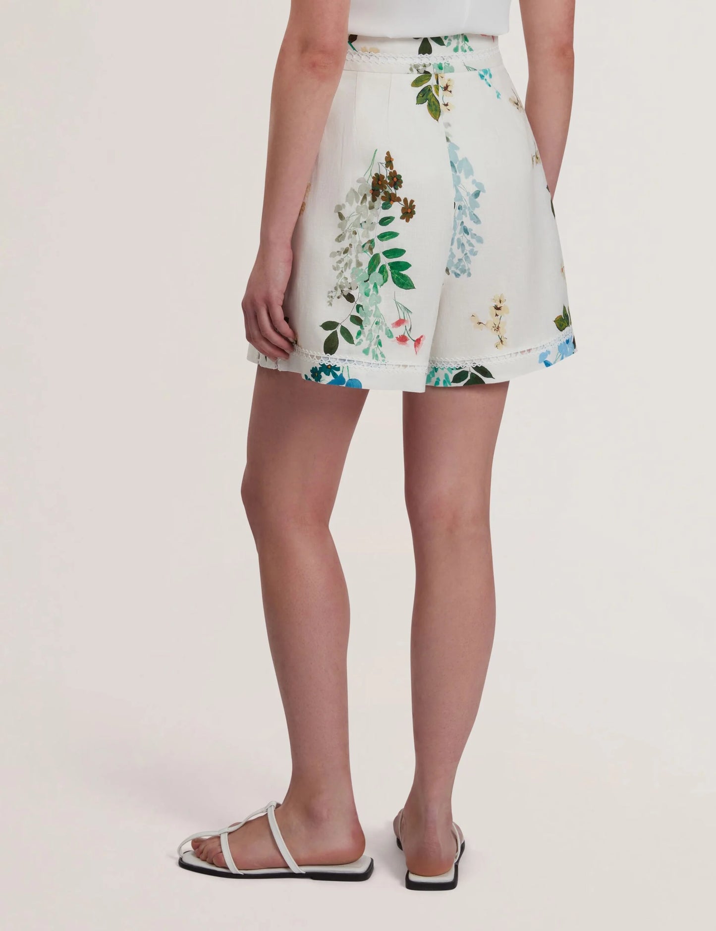 VYLLA | WHITE