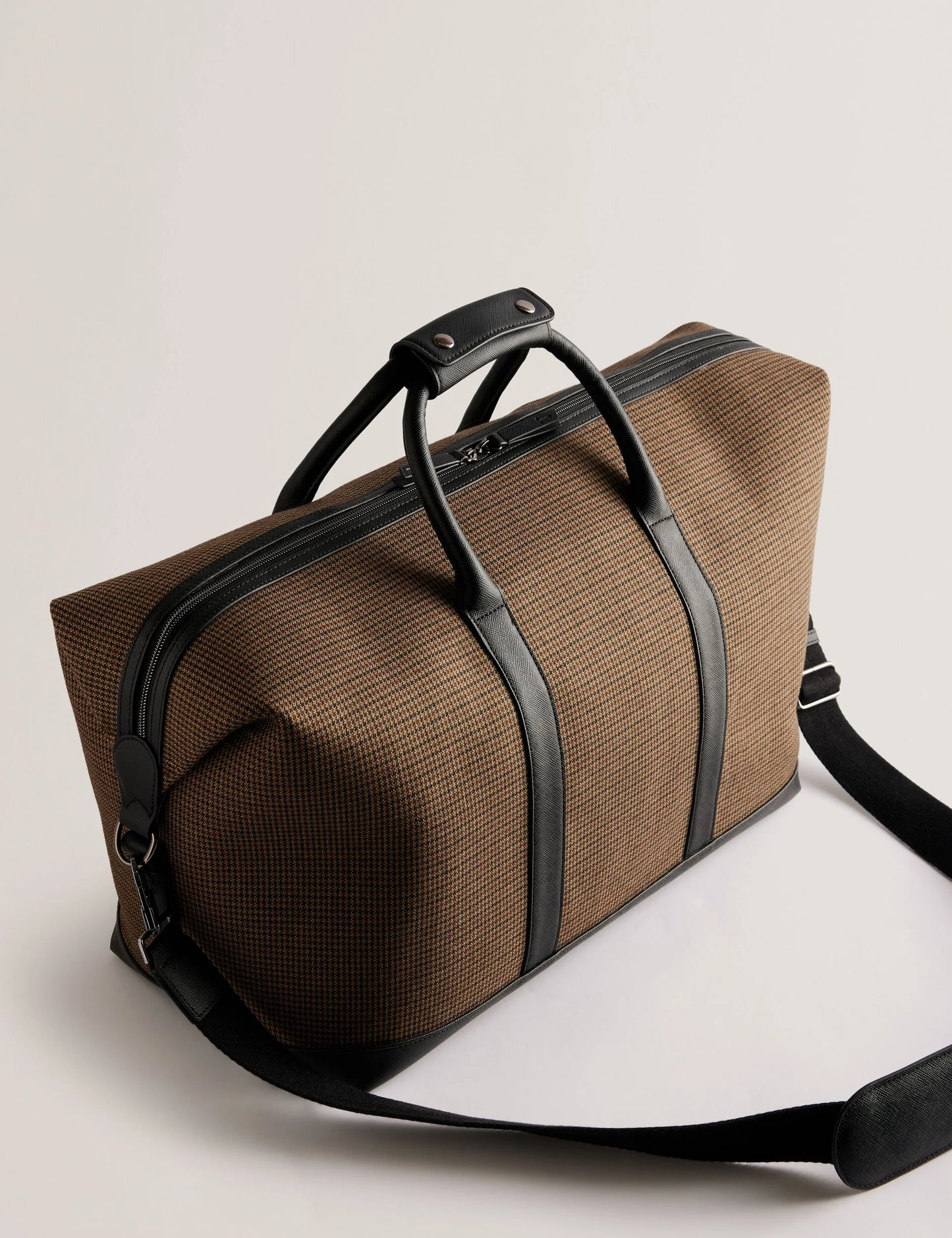 MALCOM | BLACK