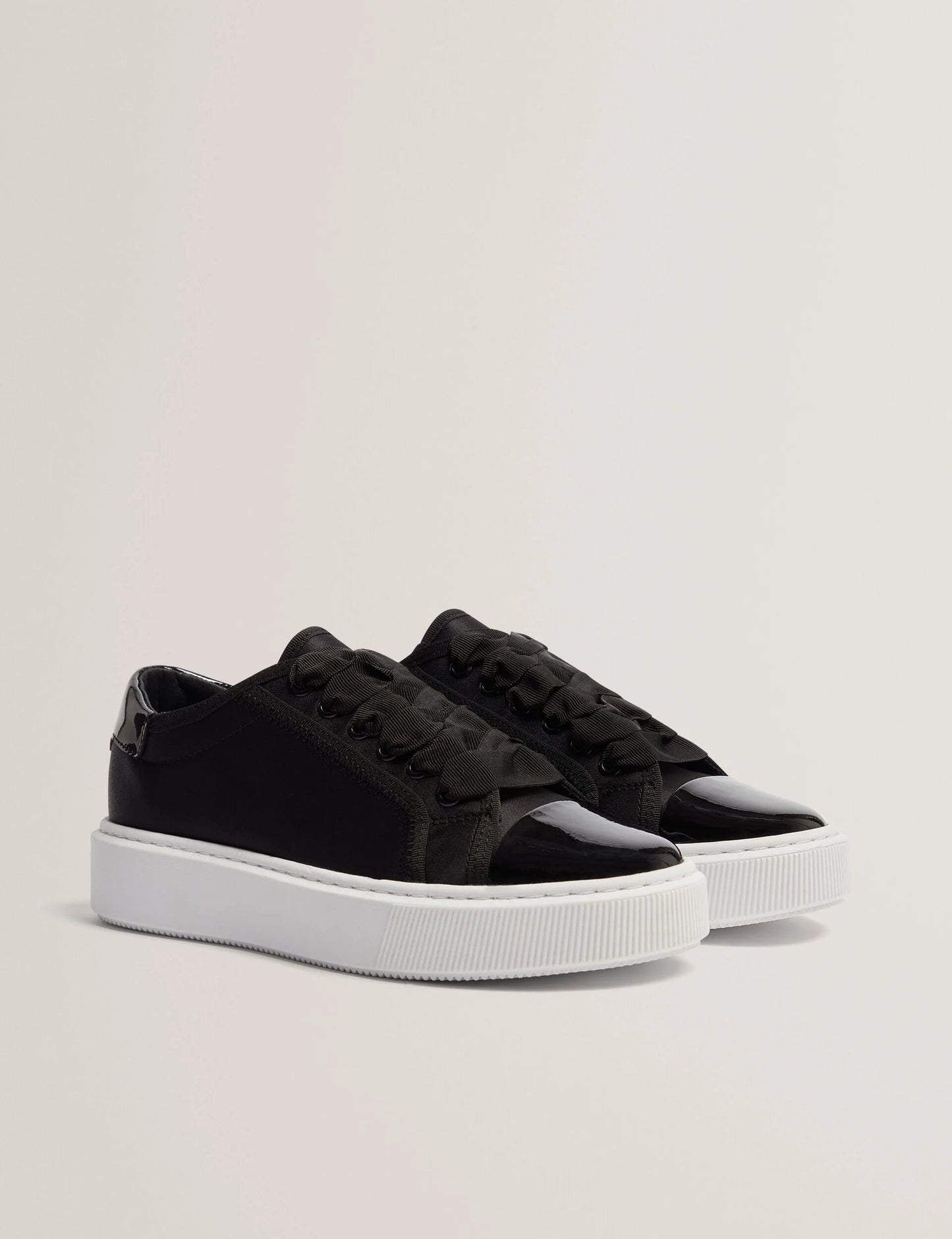ZAIINA | BLACK