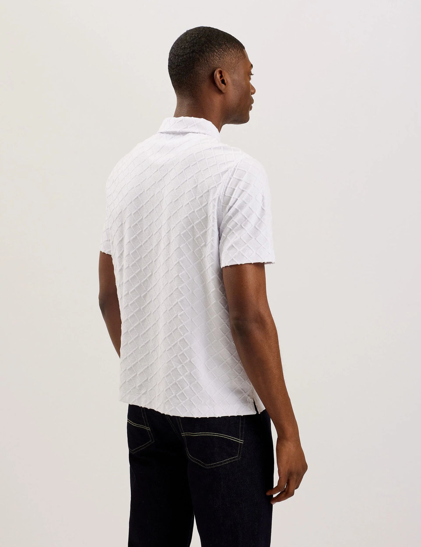ANSOM | WHITE