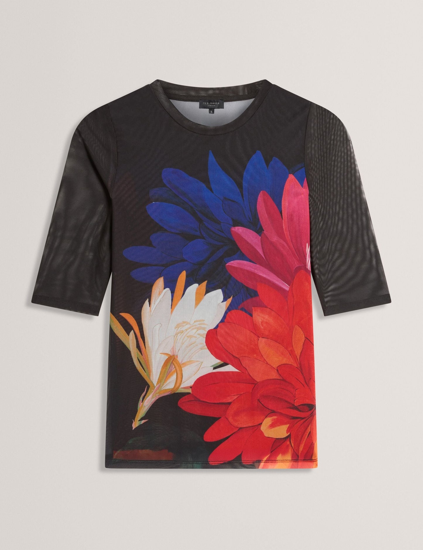 ILUSSA | BLACK