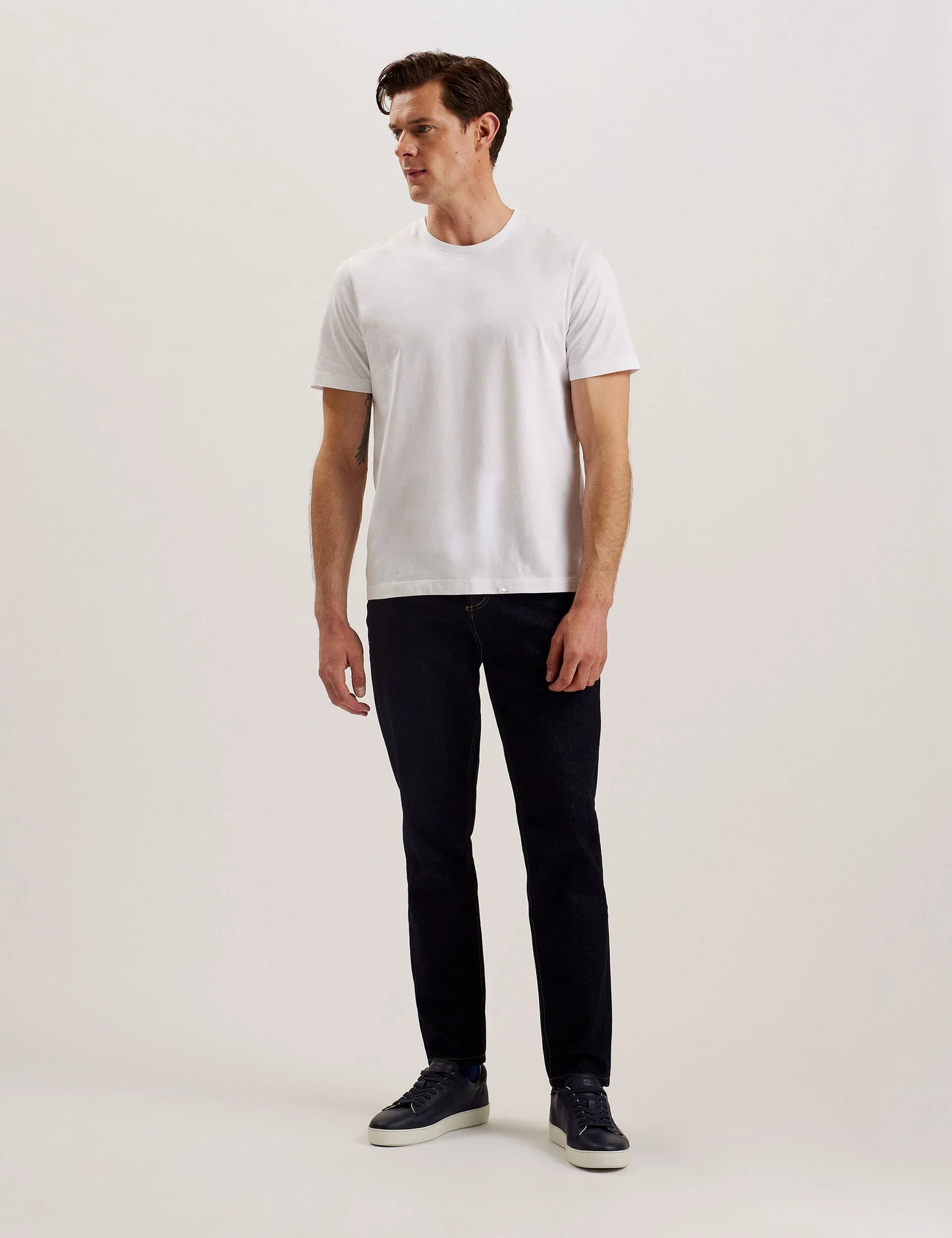 TYWINN | WHITE