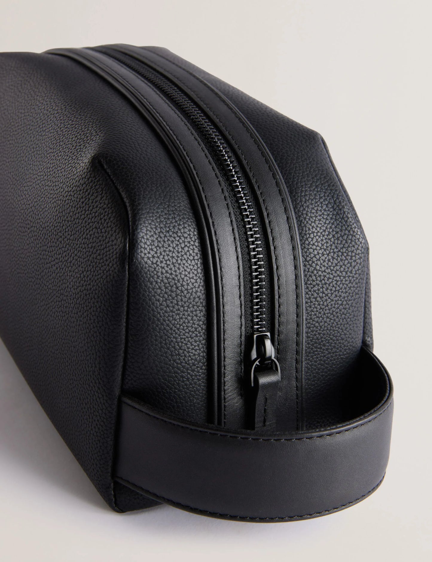 LANIIS | BLACK