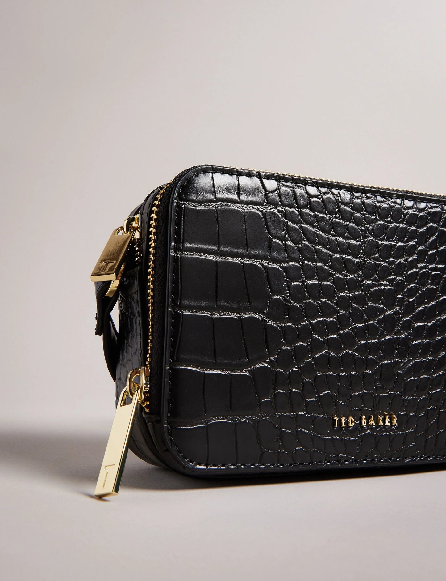 STINA | BLACK