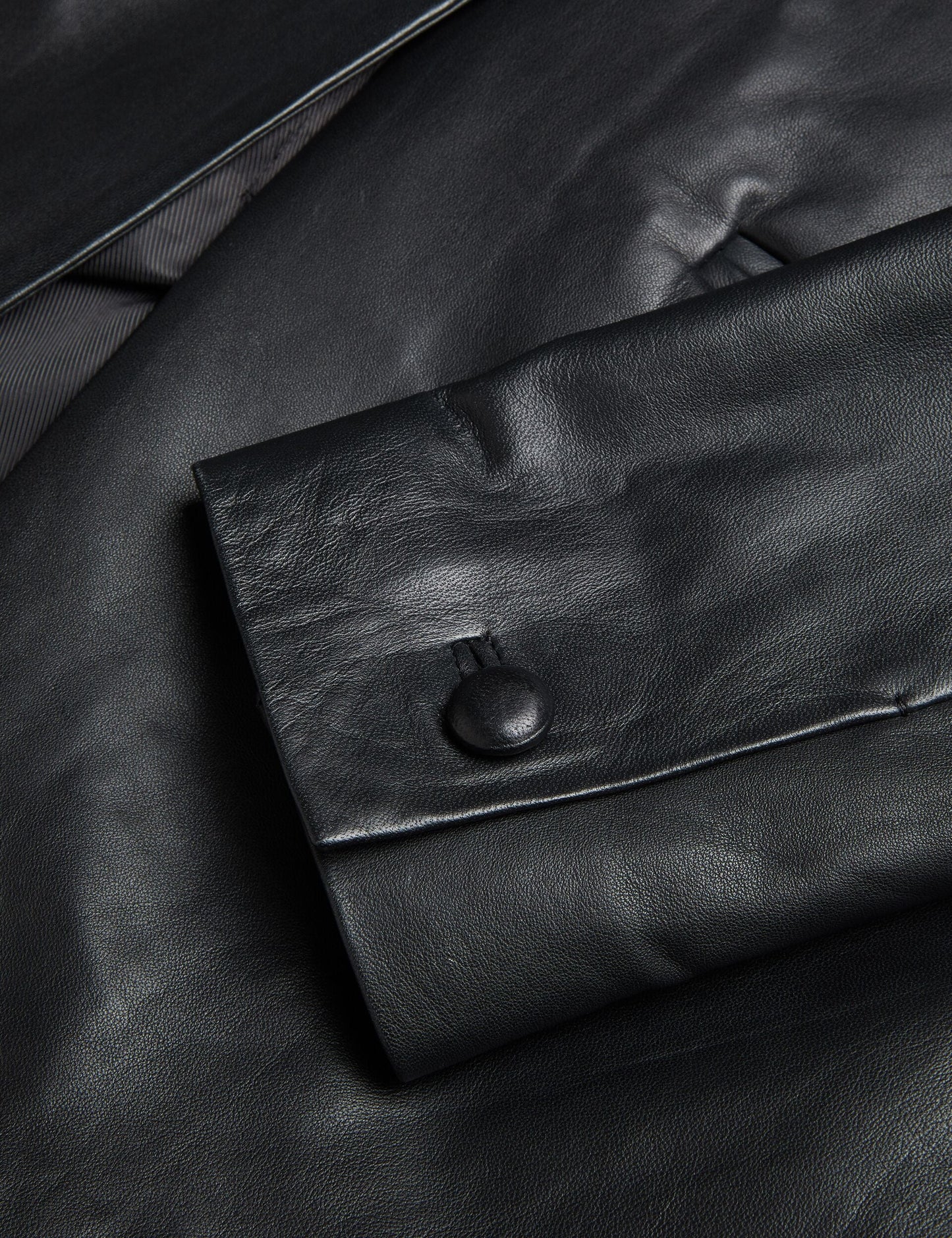 MELLIIE | BLACK