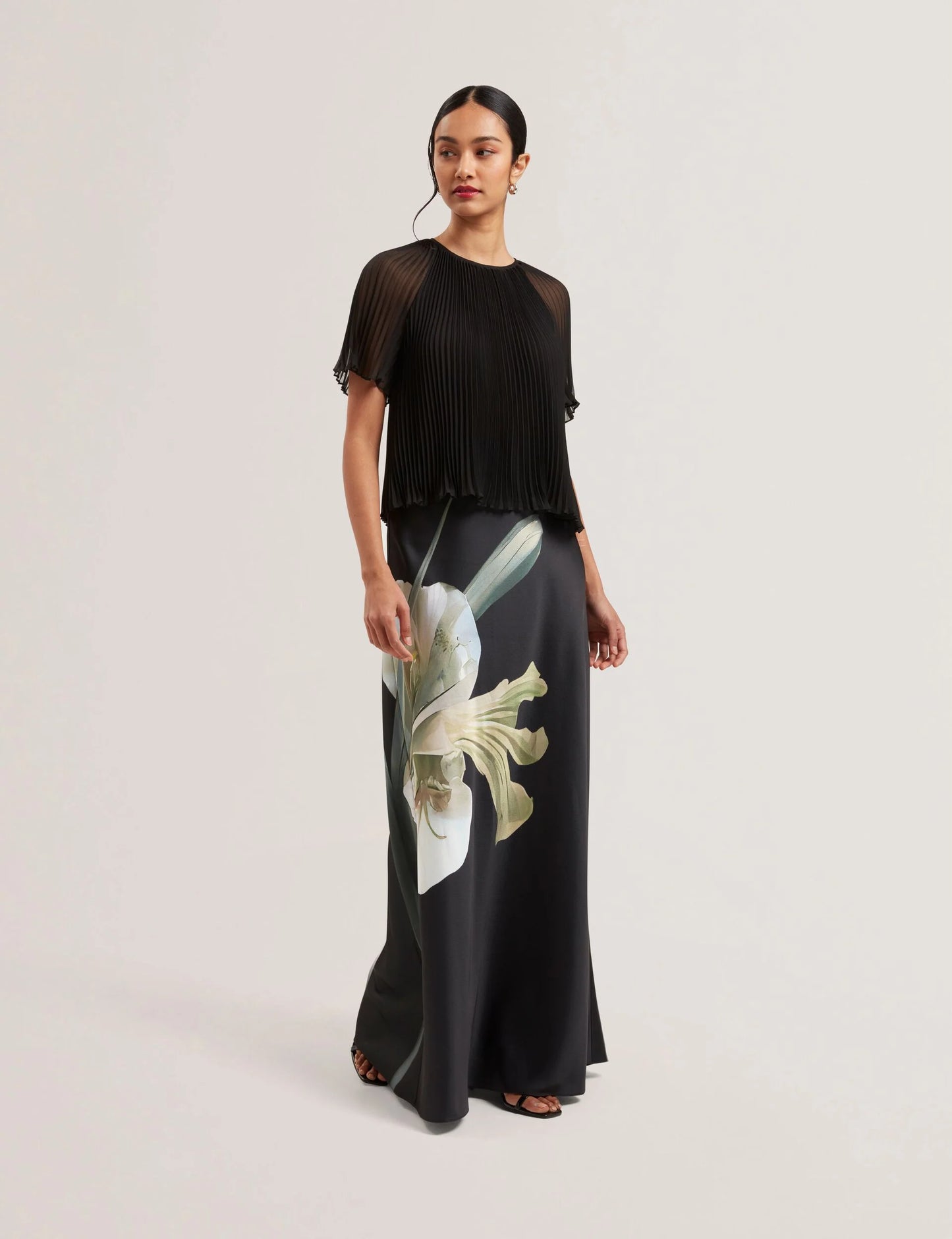ZIONNA | BLACK