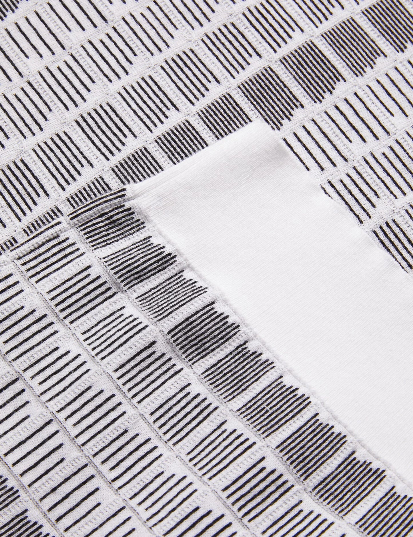 LEVERS | WHITE